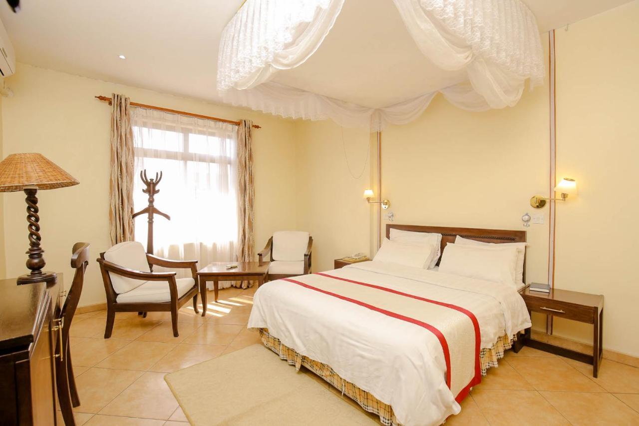 New Safari Hotel Arusha Exteriör bild