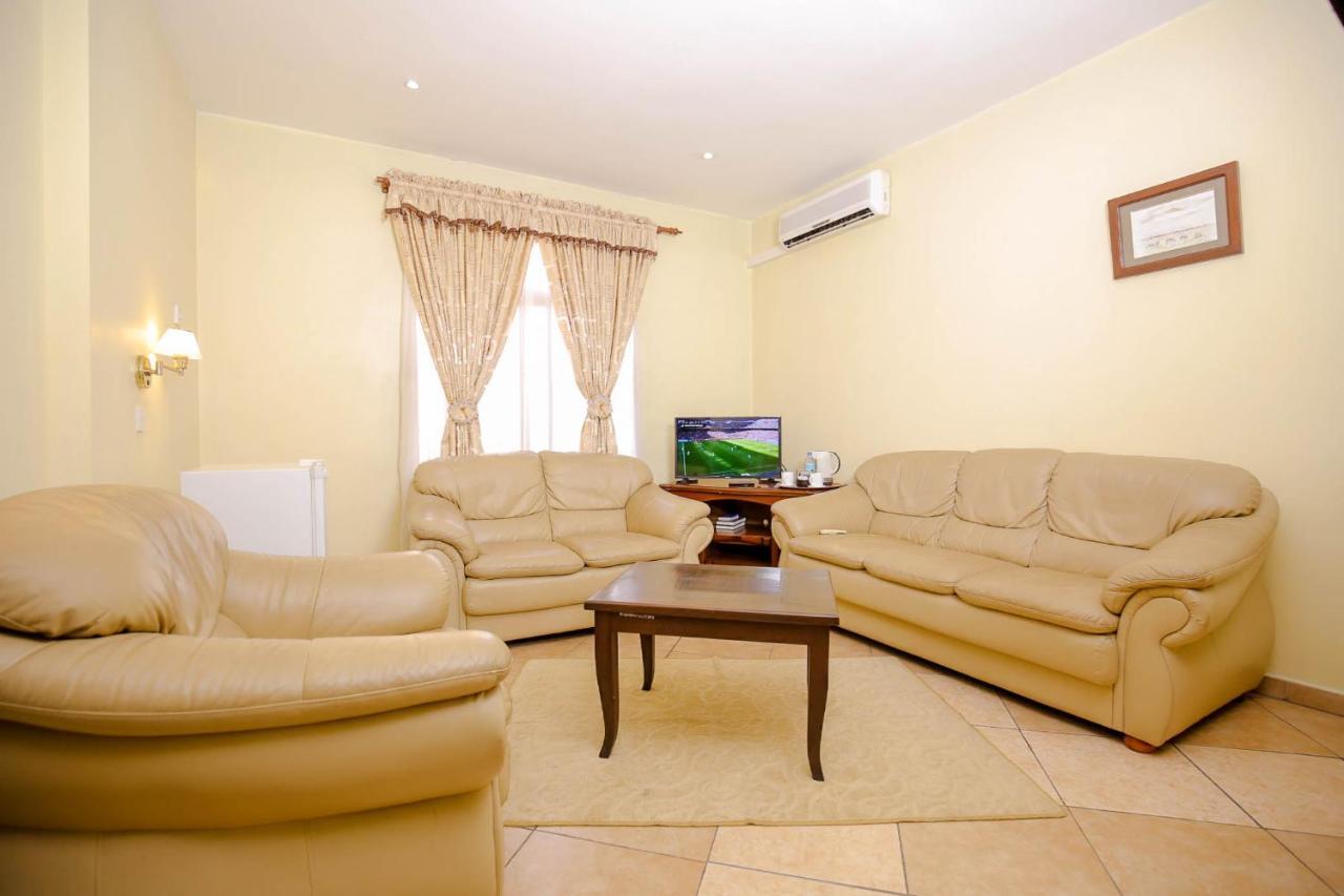 New Safari Hotel Arusha Exteriör bild