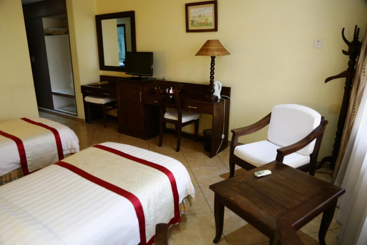 New Safari Hotel Arusha Exteriör bild